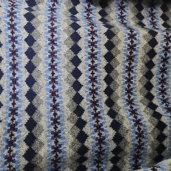 J. Crew McCallum Fair Isle 100% lambs wool sweater size L - Picture 3 of 5
